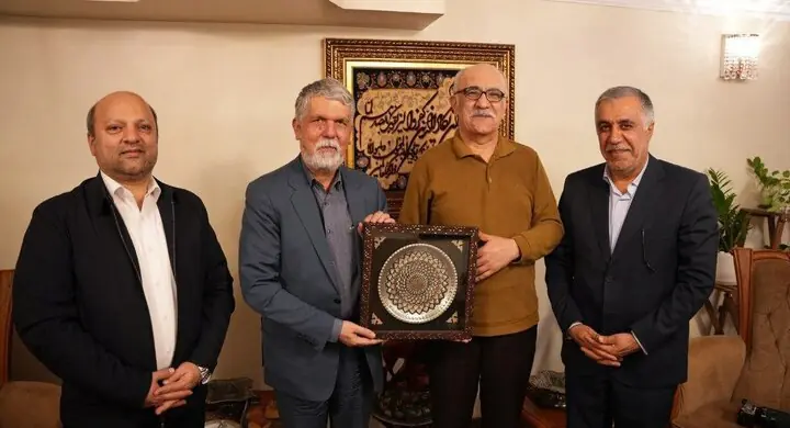  دیدار وزیر ارشاد با فرید قاسمی