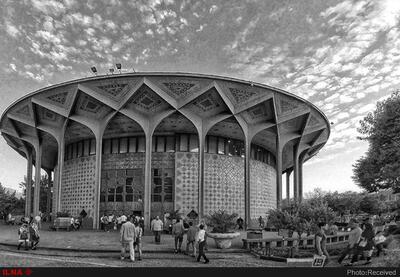  اعلام آمار تماشاگران و فروش نمایش‌های تئاتر شهر