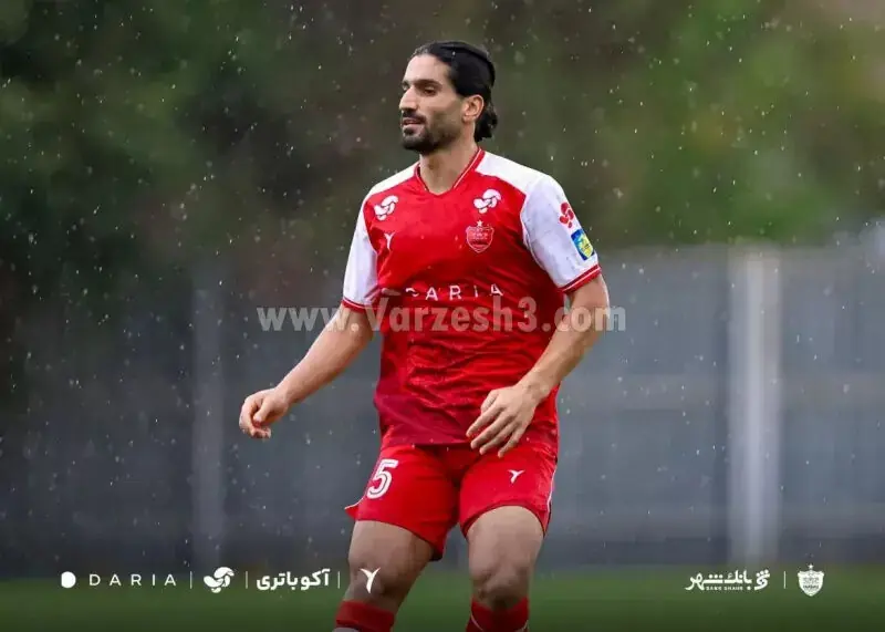  تمجید مدافع پرسپولیس از یاسر آسانی؛ ستایش عملکرد بازیکن استقلال