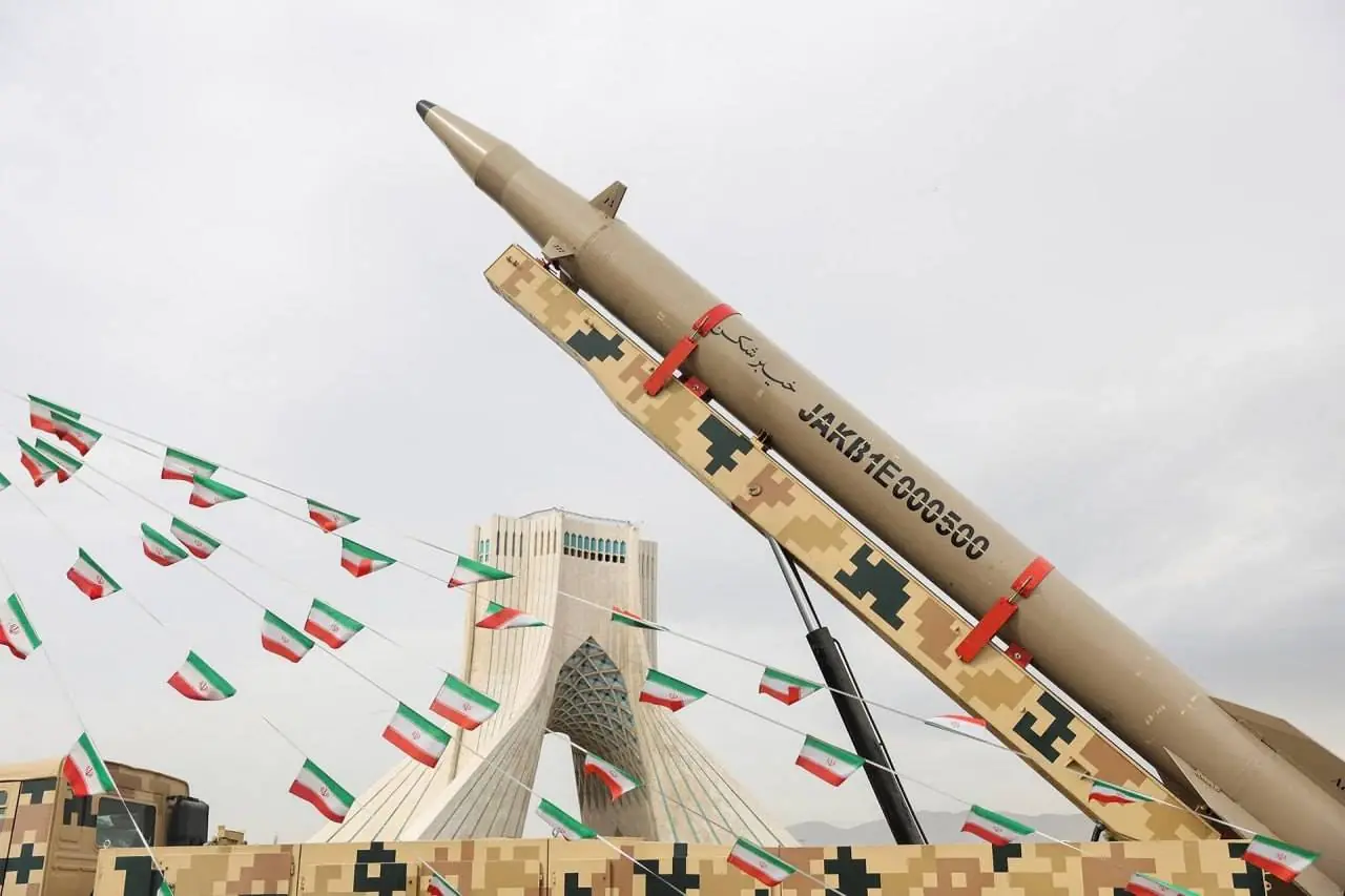  شبکه ۱۶ اسرائیل: ایران در حال حاضر دست‌کم ۴۰۰ لانچر موشکی عملیاتی دارد که تقریباً با ۴۲۰ لانچری که پیش از جنگ در اختیار داشت برابری می‌کند
