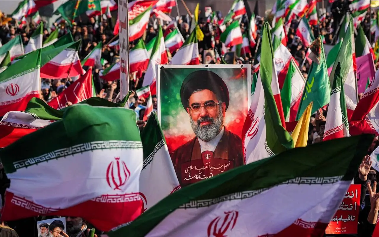  قطب‌نمای «خیابان» رو به «علی‌الاصول» است