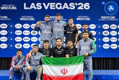  پیام تبریک رئیس‌جمهور، رئیس مجلس و فرمانده سپاه درپی قهرمانی تیم امید کشتی آزاد
