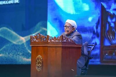  انتشار مجموعه ۱۵ جلدی تفسیر «التبیان» در مالزی