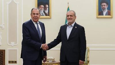  مسعود پزشکیان: هیچ کشوری نمی‌تواند به زور خواسته‌هایش را بر ما تحمیل کند