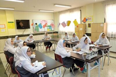  مدرسه ایرانی با گذرنامه خارجی