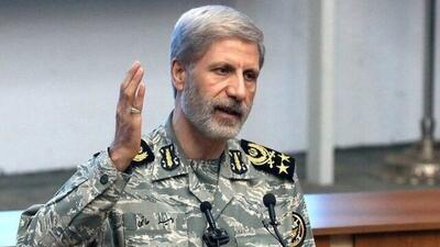 سرلشکر حاتمی: اشراف ارتش بر ساحل و دریا/ به بلوغ پهپادی رسیدیم