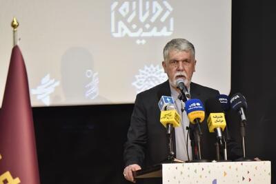  صالحی: هنر باید روستا را از حاشیه به متن زندگی بازگرداند