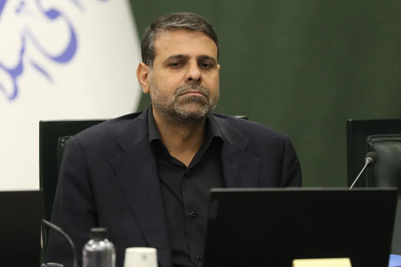  عضو هیات رئیسه مجلس: مهلت هشت روزه ترامپ را جدی می‌گیریم/ زمان حمله را نمی‌توان از تقویم انتخابات استخراج کرد