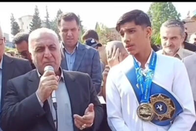  استقبال مردم ساری از قهرمان کشتی آزاد زیر ۲۳ سال جهان