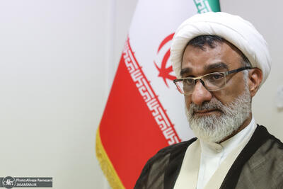  خسروپناه: ساماندهی شبکه نمایش خانگی نیازمند توافق ارشاد و صداوسیماست / تأکید بر پرهیز از تطهیر رژیم پهلوی و تحریف تاریخ در آثار نمایشی