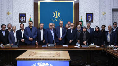  پزشکیان: عملکرد رانندگان در جنگ ۴۰روزه جلوه‌ای از تعهد و مسئولیت‌پذیری ملی بود