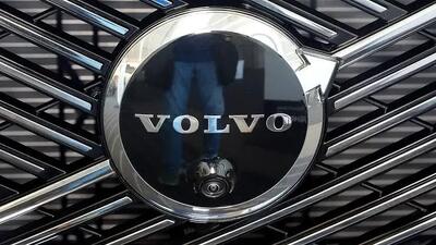 Volvo مجبور به تعدیل 2500 نیرو شد/ علت زیان کارخانه چیست؟