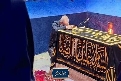  پزشکیان به زیارت امام رضا (ع) مشرف شد؛ ادای احترام به مزار رهبر شهید