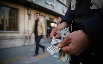  قیمت دلار در ۷ ماه نخست ۱۴۰۵؛ رشد ۱۱۸ هزار تومانی و شکاف ۸۵ هزار تومانی