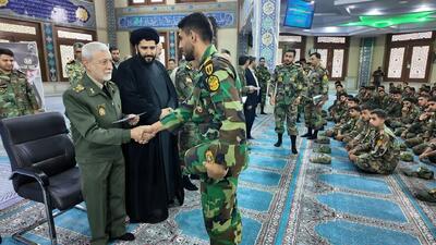 اعطای عطیه فرماندهی معظم کل قوا به دانش آموختگان دانشگاه افسری امام علی (ع)