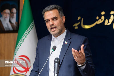  کاظمی: پرونده‌های مشابه بیماران پروانه‌ای را تا صدور و اجرای رأی با جدیت دنبال می‌کنیم
