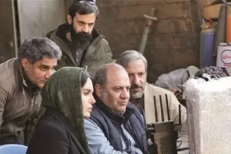 چرا عکس «الناز شاکردوست» در تبلیغات «من میترسم» حذف شد؟