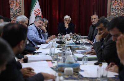  عارف: با وجود جنگ اقتصادی، برای عبور از مشکلات راهکار داریم