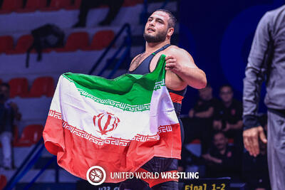  طلای جهانی سنگین‌وزن کشتی فرنگی در تسخیر فردین هدایتی با پیروزی قاطع ۸ بر صفر