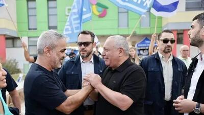  حضور معنادار آیزنکوت در یکی از حوزه‌های انتخاباتی