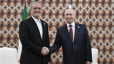  استقبال پوتین از پزشکیان در اجلاس سران کشورهای صادر‌کننده گاز
