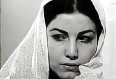 پوری بنایی آبان ۱۳۴۷: این‌که شغلم هنرپیشگی است، دلیل نمی‌شود ولنگار و بی‌بندوبار شوم/ یک سال طباخی و خانه‌داری تدریس می‌کردم