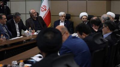  عارف: دشمن با جنگ اقتصادی سرمایه اجتماعی کشور و نظام را هدف قرار داده است - مردم سالاری آنلاین