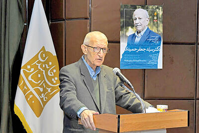  درگذشت استاد ادبیات در 91سالگی