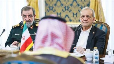  ‌پزشکیان: با تمام ظرفیت تحقق تدابیر رهبری را دنبال می‌کنیم