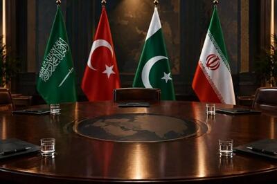  آجورلو: نشست چهارجانبه تهران امنیتی بود و ارتباطی با مذاکرات نداشت