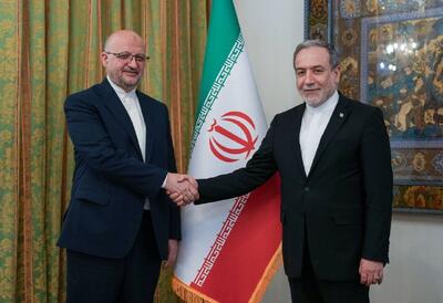  تأکید وزیر امور خارجه بر توسعه همکاری‌های تهران و آتن در حوزه‌های مختلف