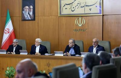  پزشکیان: پیگیر تحقق دستور رهبر انقلاب برای عبور از شرایط «نه جنگ، نه صلح» هستیم