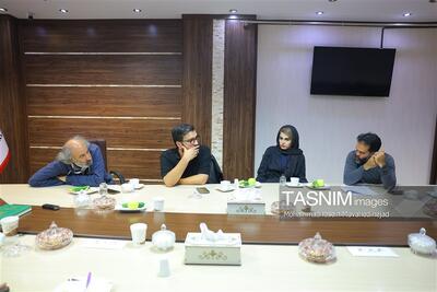 میزگرد «آسباد»| چرا بازیگر شهرستانی برای دیده‌شدن باید به تهران بیاید؟ - تسنیم