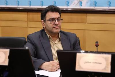  جمالیان، نماینده مجلس: در حالی که طبق قانون هزینه درمان باید رایگان باشد، مصوبه هیئت وزیران هزینه درمان را افزایش داد/آزاد کردن قیمت دارو خلاف قانون است/مصوبه جدید دولت هزینه درمان بیماران را چهار برابر می‌کند