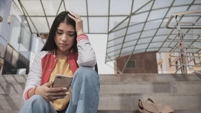  ممنوعیت شبکه های اجتماعی برای نوجوانان / نجات سلامت روان یا محدود کردن آزادی؟
