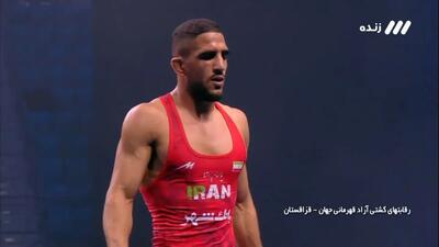  رحمان عموزاد مقتدرانه به یک‌چهارم نهایی جهان رسید