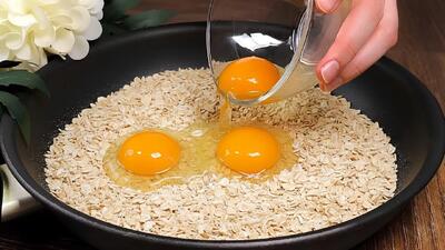  صبحانه متفاوت با جو دوسر و تخم‌مرغ؛ یک غذای خوشمزه که در چند دقیقه آماده می‌شود