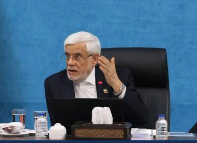  عارف: ۲۵ تا ۳۰ درصد فرصت‌های شغلی باید از مسیر گردشگری تامین شود