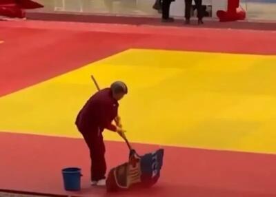  ویدئوی عجیب در کشتی بارسلونا را ناراحت کرد!
