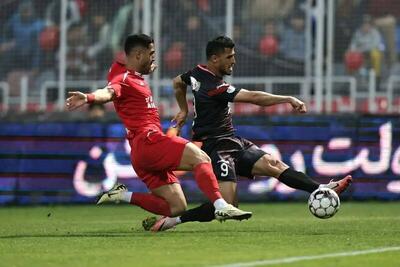  پرسپولیس ۱۰ - نساجی ۱