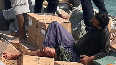  تصویر صیاد زخمی بر اثر حمله پهپاد آمریکایی به دو قایق در جزیره قشم