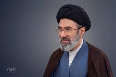  رهبر معظم انقلاب: حرکت ملی ایرانیان، دشمن متجاوز را به عقب‌نشینی واداشت