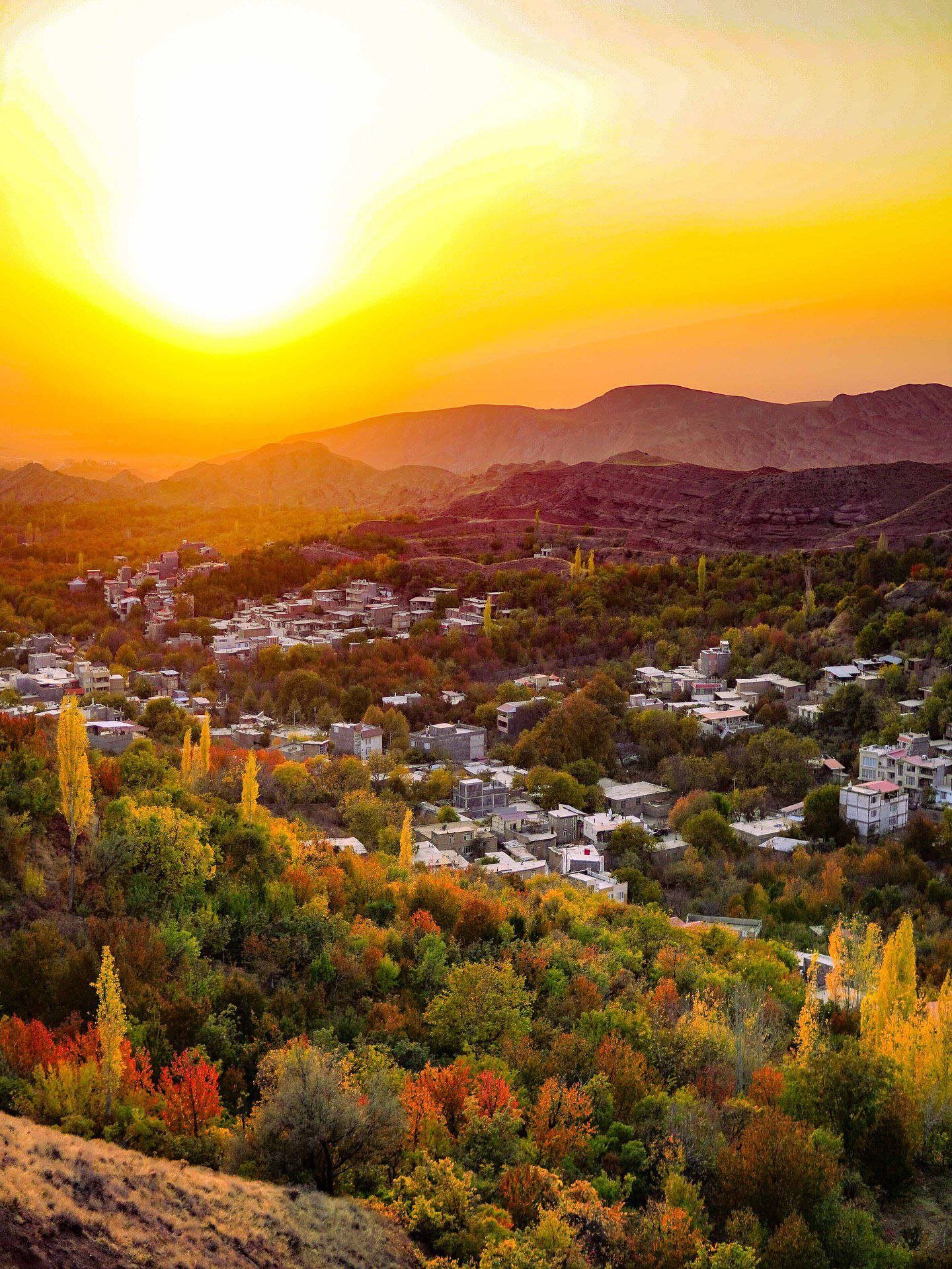 طبیعت پاییزی روستای بوژان نیشابور