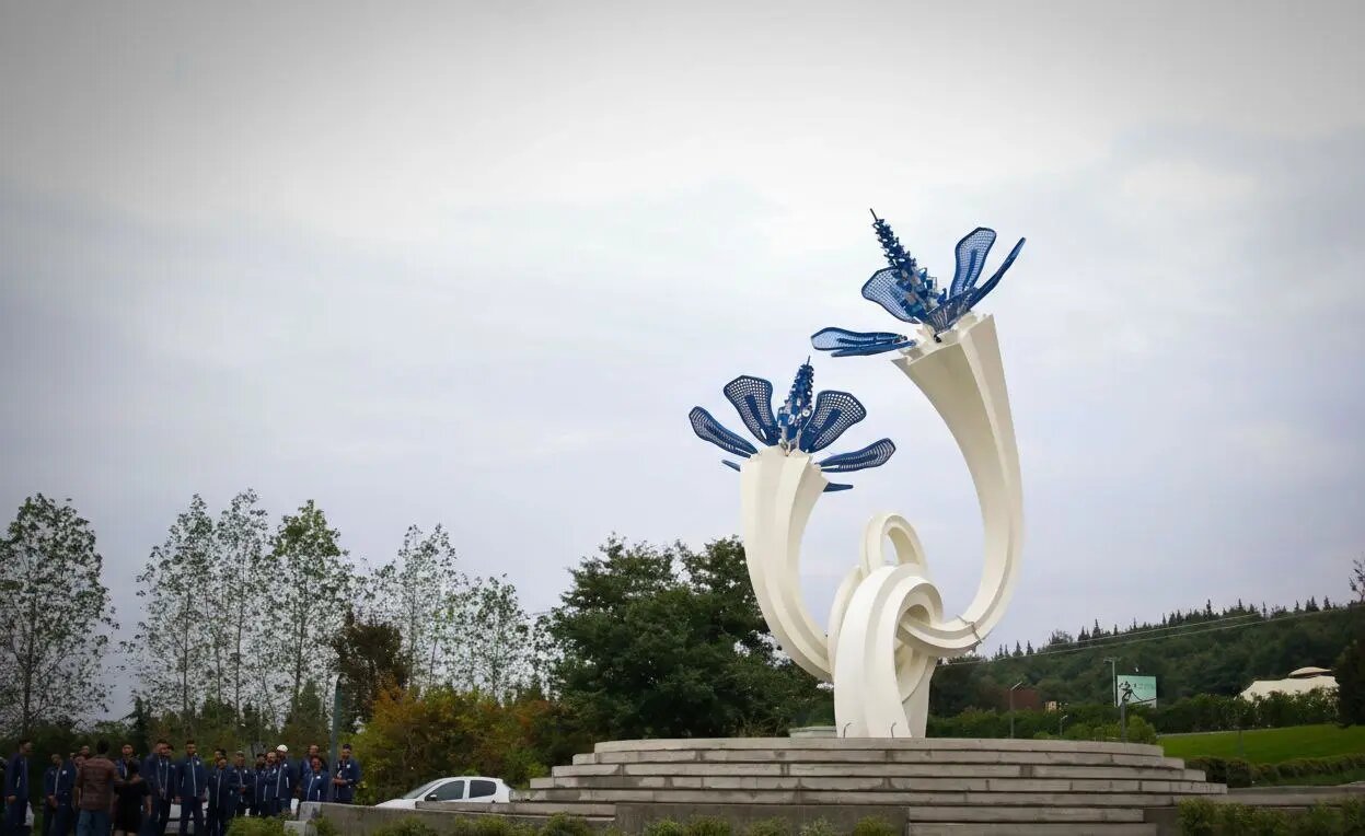 هر هنر سه‌بعدی الزاماً «مجسمه» نیست/ مجسمه‌ها نشانه‌های شهر هستند