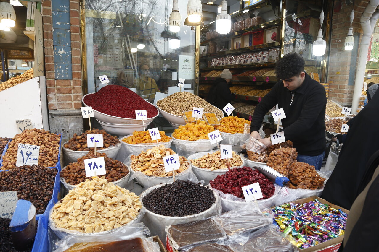 مردم کمتر آجیل می خرند