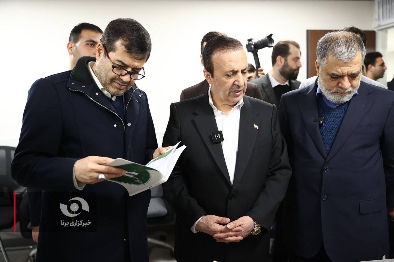 بازدید وزیر ورزش و جوانان از خانه جوان قزوین
