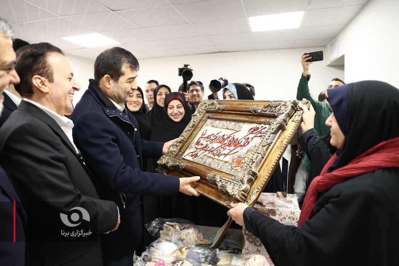 بازدید وزیر ورزش و جوانان از خانه جوان قزوین