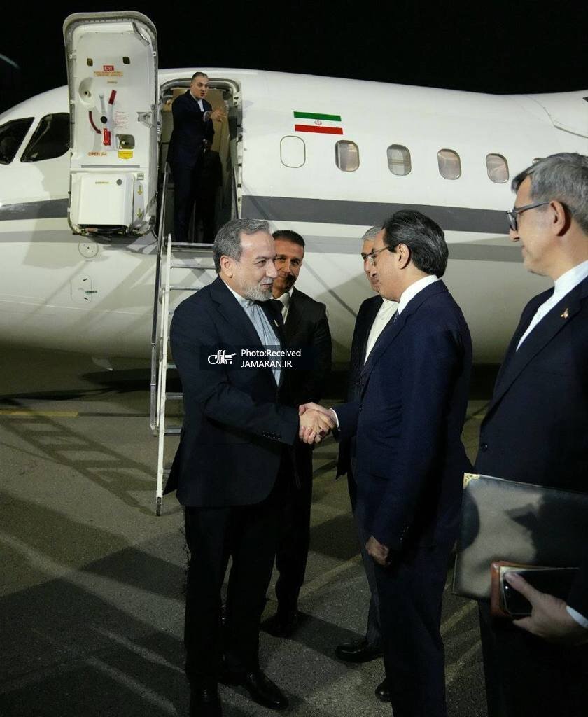 رد تلاشهای مشکوک برای تخریب رابطه تهران-باکو همزمان با سفر عراقچی به آذربایجان