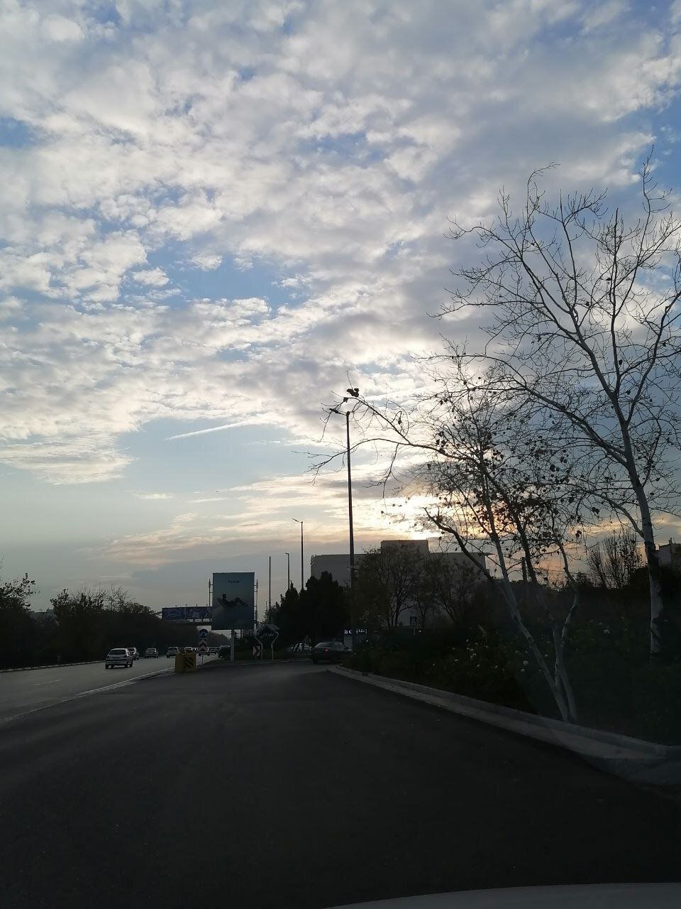 حال و هوای ابری و زیبای آسمان مشهد