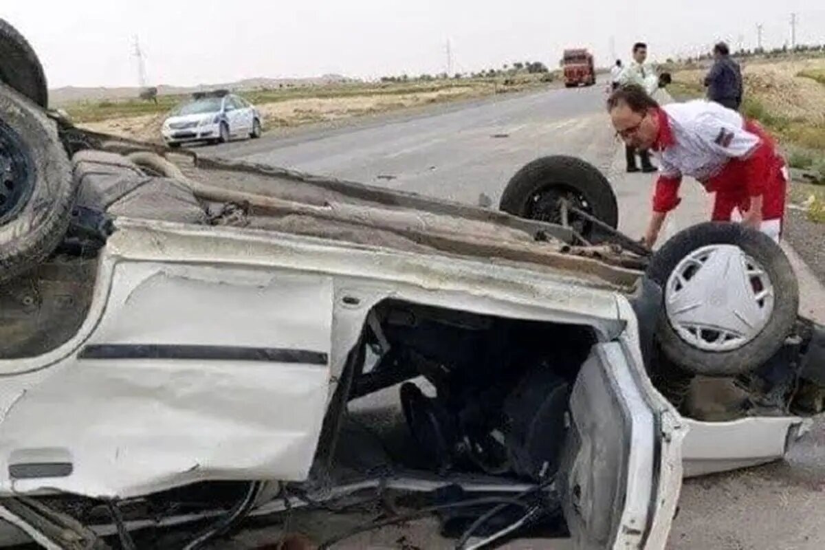 یک کشته و 5 مصدوم در پی واژگونی خودروی پراید
